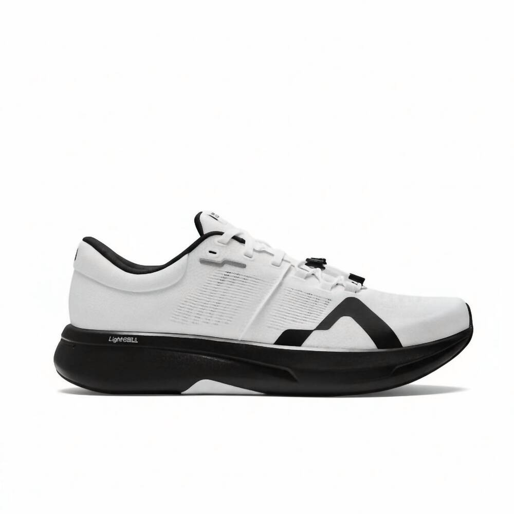 NEW MOUNT TO COAST men's r1 road running shoes in white/black